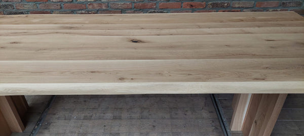 Eiken tafel met massief eiken poten : 260CM