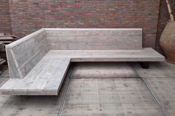 STEIGERHOUTEN HOEKLOUNGEBANK FANCY MET ZWARTE STRIPPOTEN EN BIJZETBANK MET LEUNING