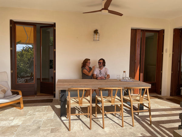 WISHBONE TUINSTOEL NATUREL TEAK- IN & OUTDOOR USE