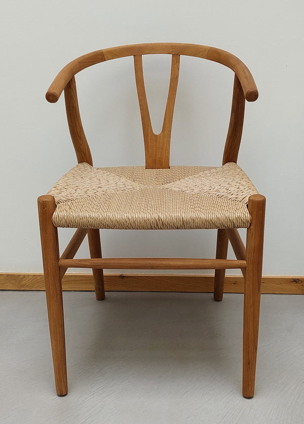 WISHBONE TUINSTOEL NATUREL TEAK- IN & OUTDOOR USE