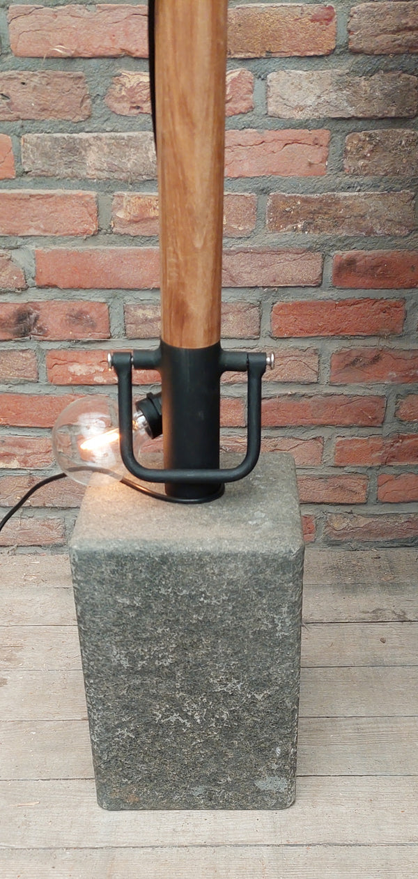 Teak staander met betonvoet voor Outdoor Lightchain