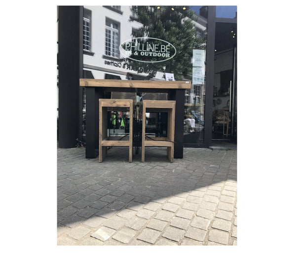 STEIGERHOUTEN BARTAFEL MET ZWARTE STRIPPOTEN