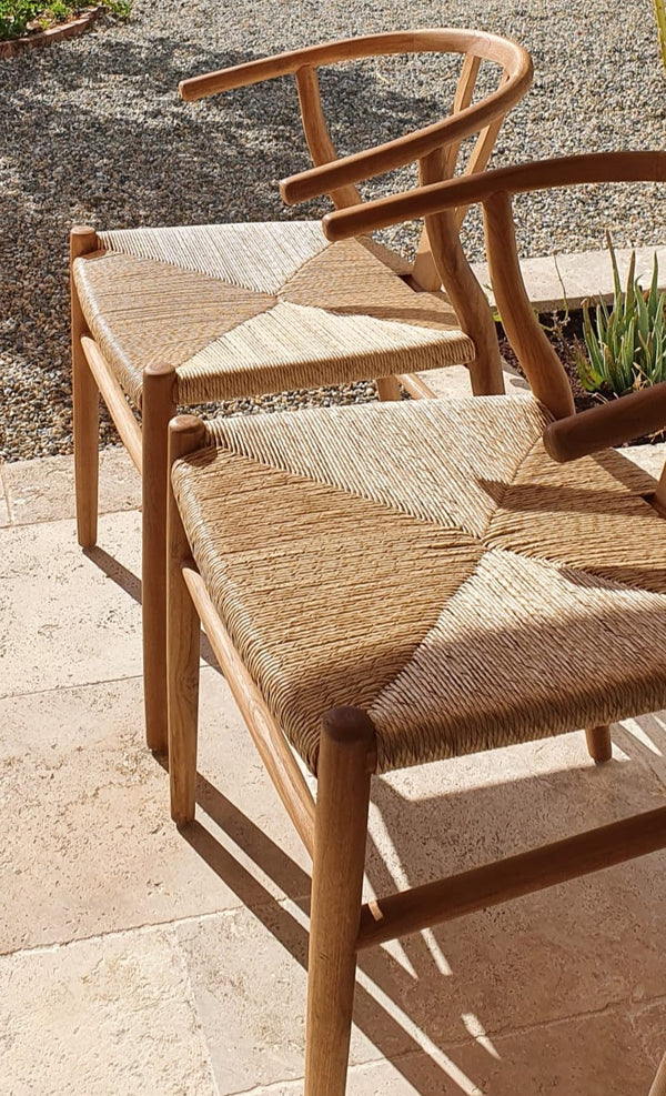 WISHBONE TUINSTOEL NATUREL TEAK- IN  & OUTDOOR USE